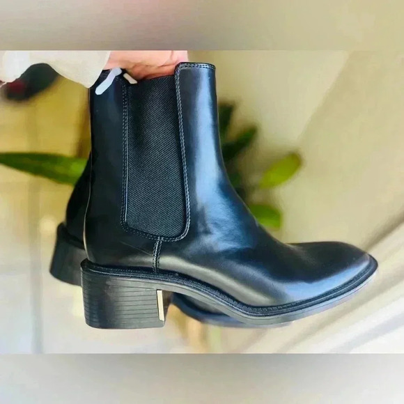 Zara brand women’s METAL TRIM BLOCK HEEL ANKLE BOOTS size 36 BLACK AND GOLD - Picture 9 of 12